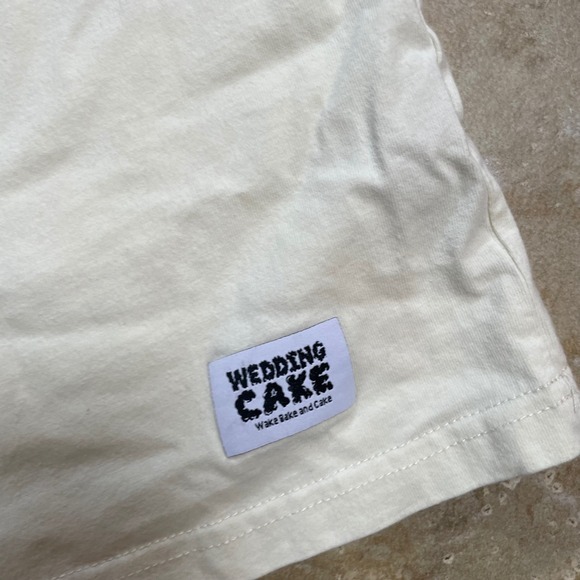 Wedding Cake Wake Bake Graphic T Shirt Short Sleeve Cream Size Small - Picture 2 of 8